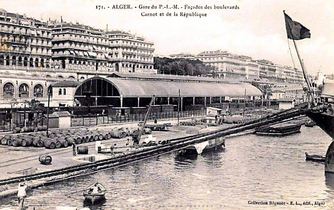 Alger - Gare PLM - Boulevards Carnot et Republique.jpg